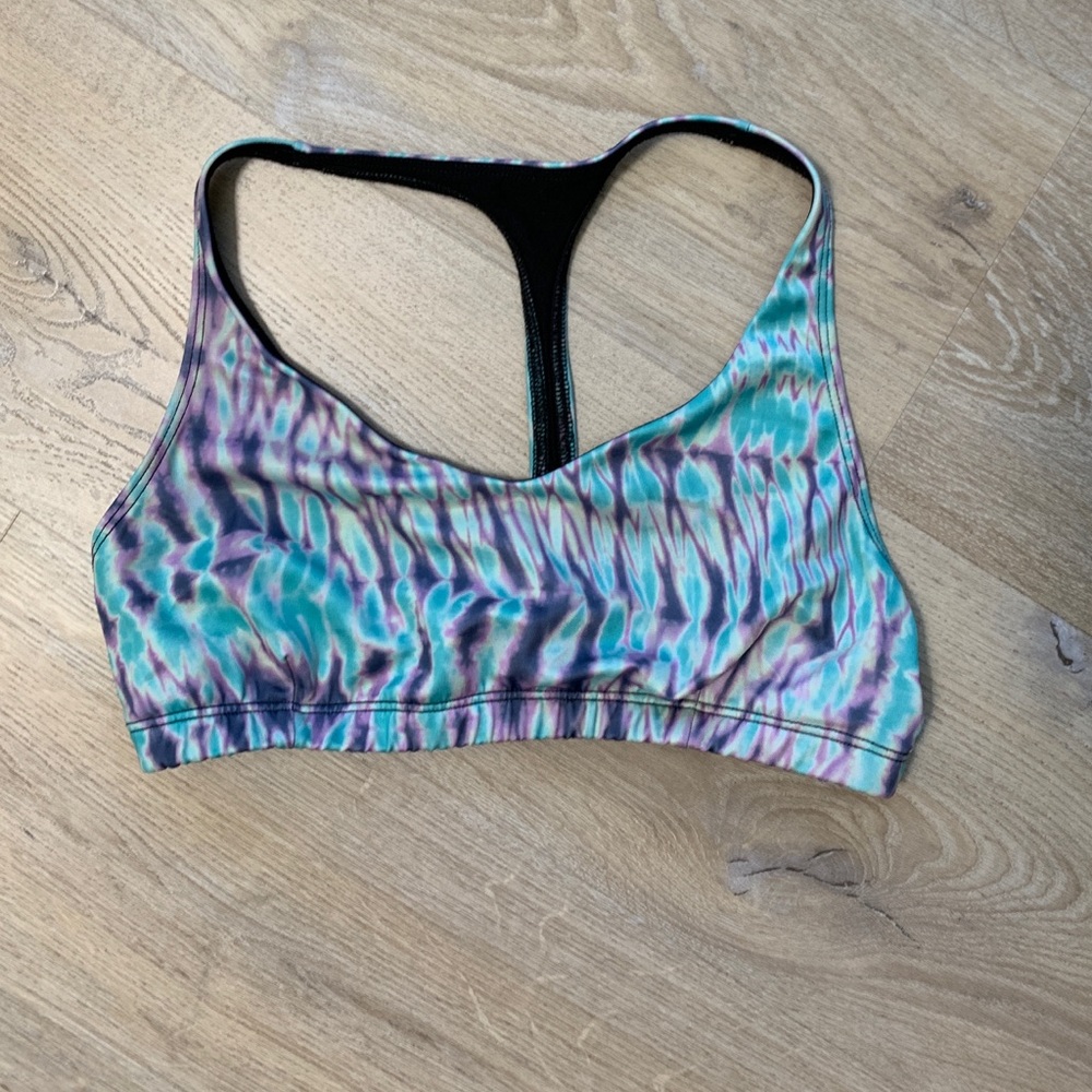Onzie sports bra